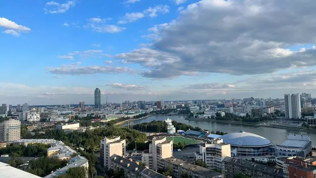 3-к кв. Свердловская область, Екатеринбург пер. Красный, 5к2 (130.0 м) - Фото 1