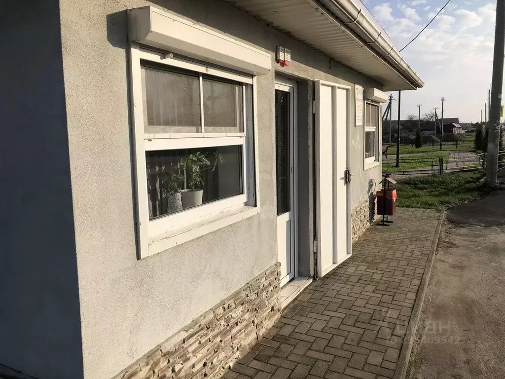 Помещение свободного назначения в Адыгея, Красногвардейский район, ... - Фото 0