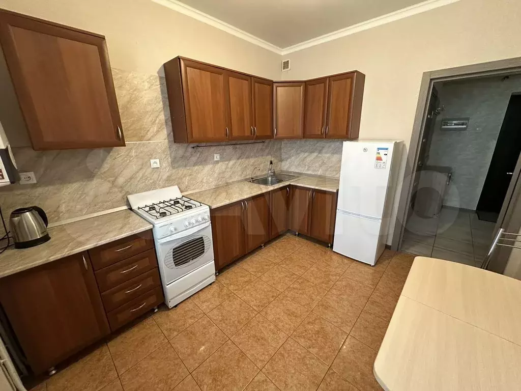 1-к. квартира, 45 м, 2/10 эт. - Фото 1