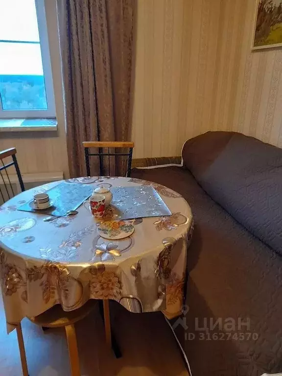 1-к кв. Московская область, Химки Сходня мкр, Вишневая ул., 14 (40.0 ... - Фото 1