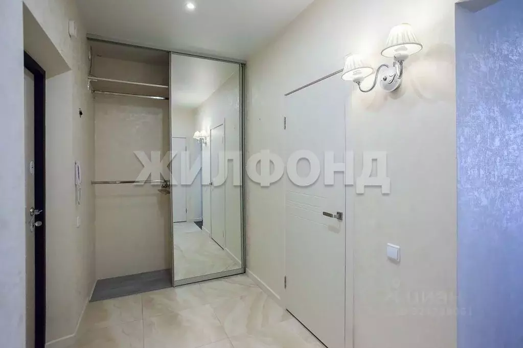 1-к кв. Новосибирская область, Новосибирск ул. Николая Островского, 60 ... - Фото 1