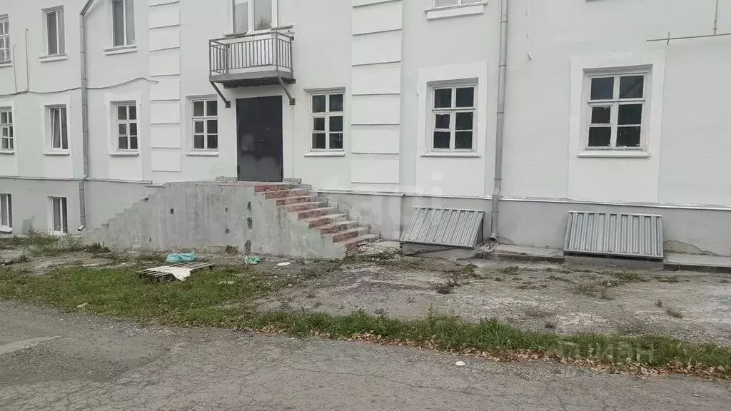 Торговая площадь в Свердловская область, Кушва Центральная ул., 2А (80 ... - Фото 2