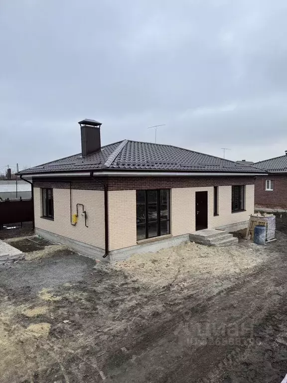 Дом в Ростовская область, Азовский район, Поселок Красный сад ул. ... - Фото 1