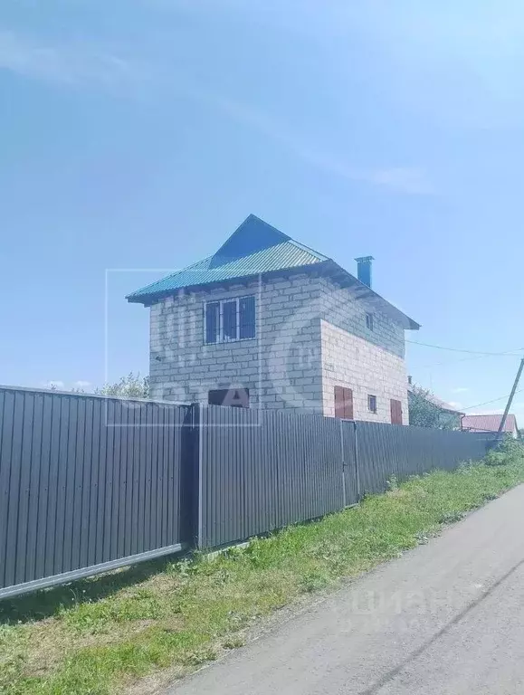 Дом в Воронежская область, Верхнехавский район, с. Углянец ул. ... - Фото 1