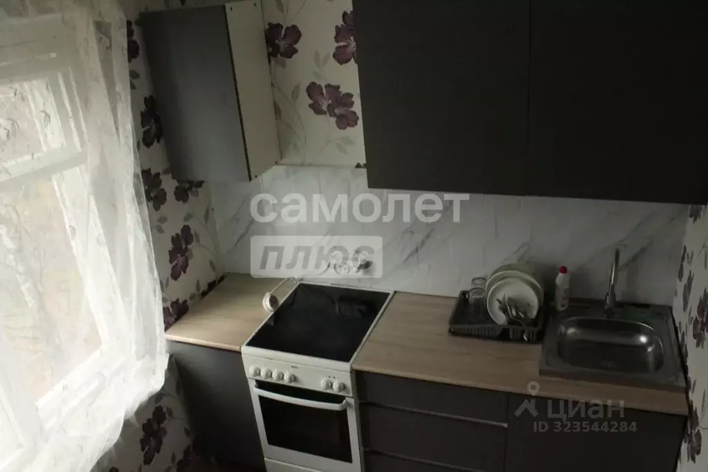 2-к кв. Карелия, Петрозаводск ул. Калевалы, 4 (46.7 м) - Фото 1