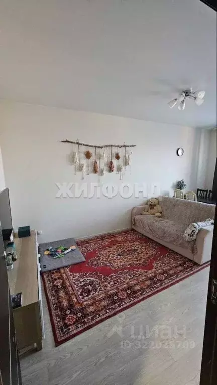 3-к кв. Новосибирская область, Колывань рп ул. Соловьева, 117Б (62.7 ... - Фото 1