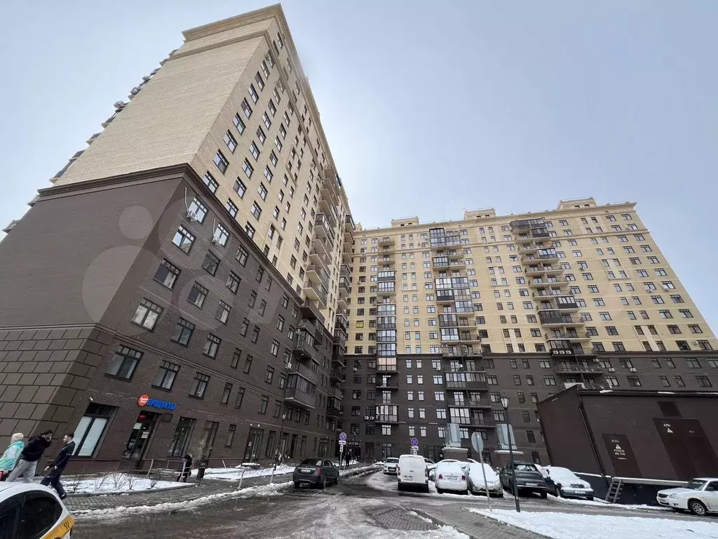 3-к. квартира, 68 м, 4/18 эт. - Фото 1