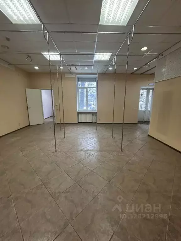 Помещение свободного назначения в Ленинградская область, Выборг просп. ... - Фото 2