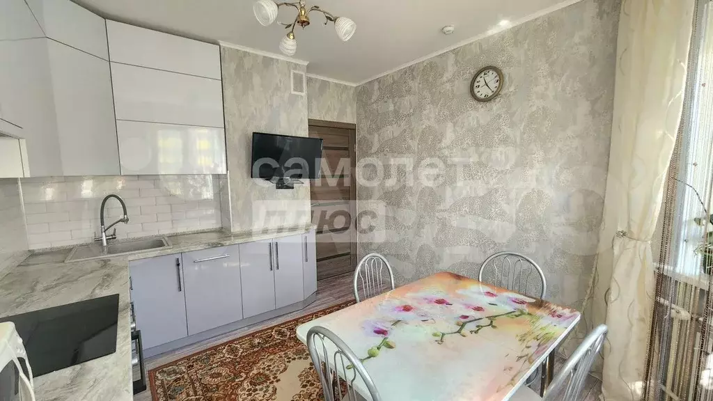 2-к. квартира, 56 м, 11/17 эт. - Фото 0