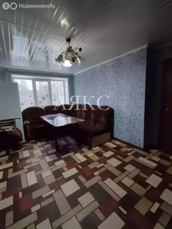 4-комнатная квартира: Ишимбай, улица Чкалова, 33 (61 м) - Фото 1