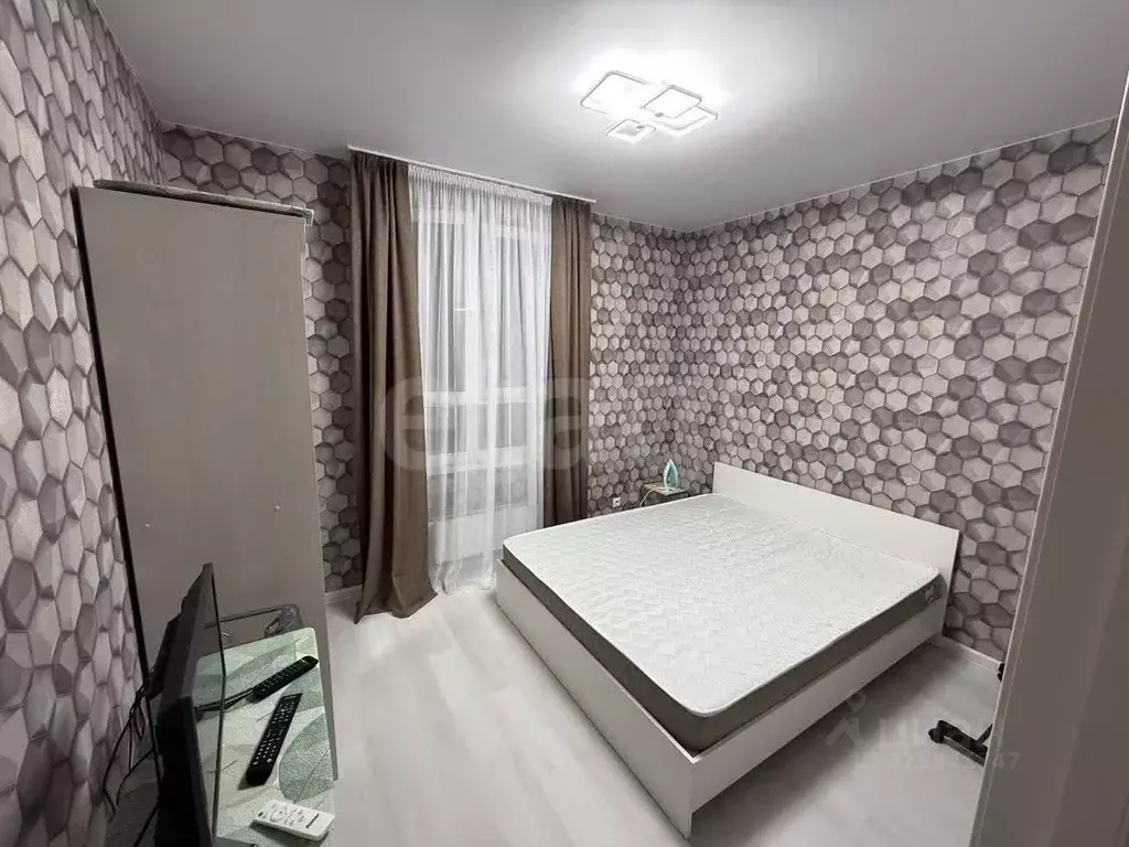 2-к кв. Тюменская область, Тюмень ул. Краснооктябрьская, 16к1 (53.0 м) - Фото 1