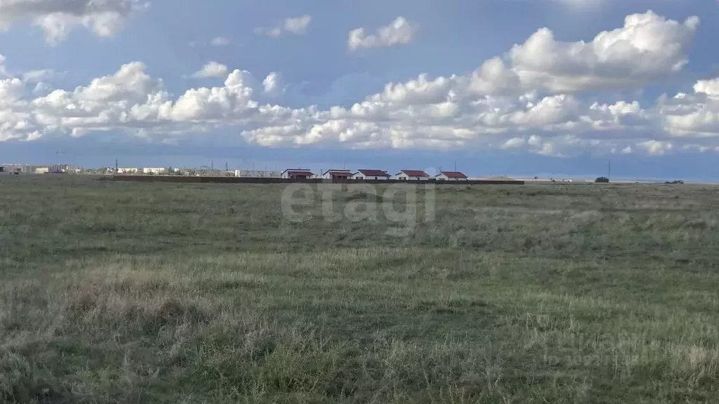 Участок в Крым, Сакский район, Штормовское с/пос, с. Поповка  (100.0 ... - Фото 1