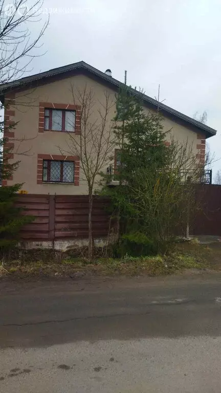 Дом в посёлок Александровская, 39 (255 м) - Фото 0