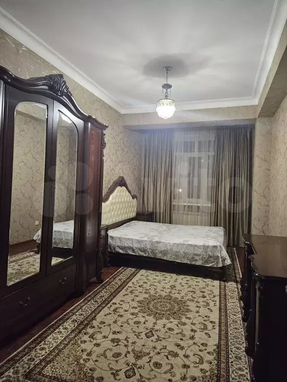 2-к. квартира, 72 м, 1/6 эт. - Фото 0
