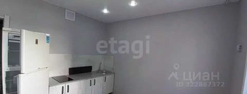 Студия Тюменская область, Тюмень ул. Фармана Салманова, 15 (25.0 м) - Фото 1