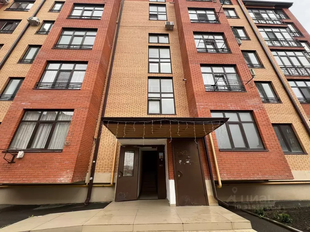 2-к кв. Северная Осетия, Владикавказ ул. Билара Кабалоева, 8 (79.9 м) - Фото 0