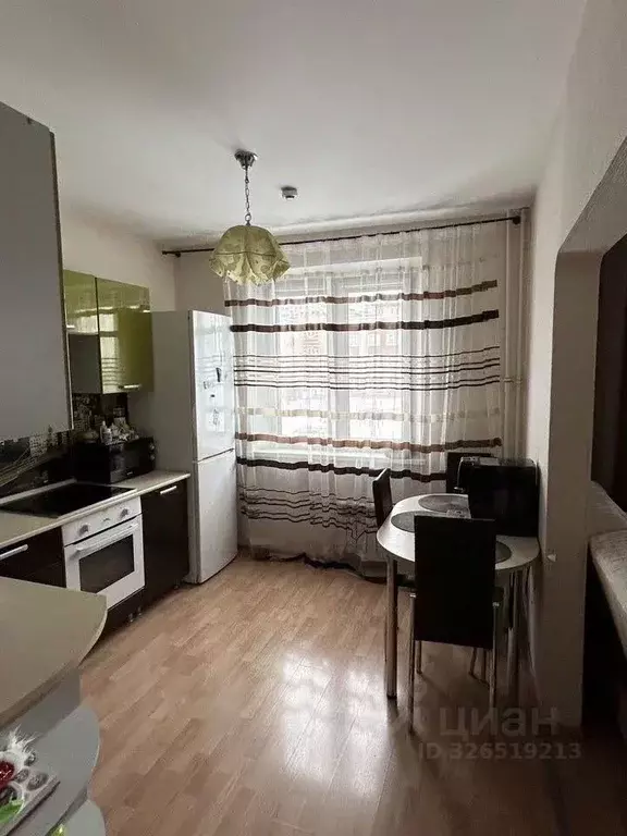 3-к кв. Челябинская область, Челябинск ул. Петра Сумина, 8 (72.7 м) - Фото 1