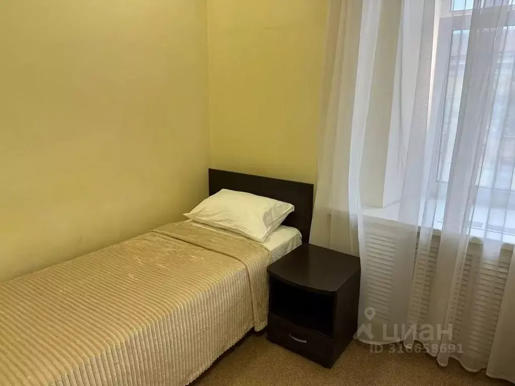 Комната Самарская область, Самара ул. Водников, 1/6 - Фото 1