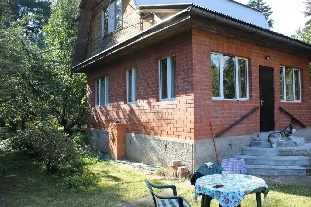 Дом в Калужская область, Жуковский район, д. Чубарово 8 (55 м) - Фото 0
