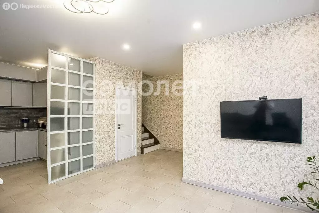 Дом в Кемерово, жилой район Лесная Поляна, Кедровый бульвар, 24к2 (76 ... - Фото 2