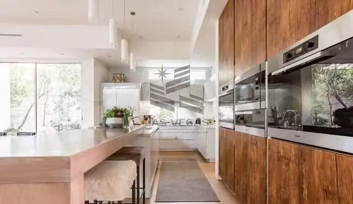 Дом 300 м на участке 13 сот. - Фото 1