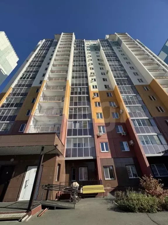 3-к кв. Курганская область, Курган Заозерный жилрайон, 5-й мкр, 35А ... - Фото 1