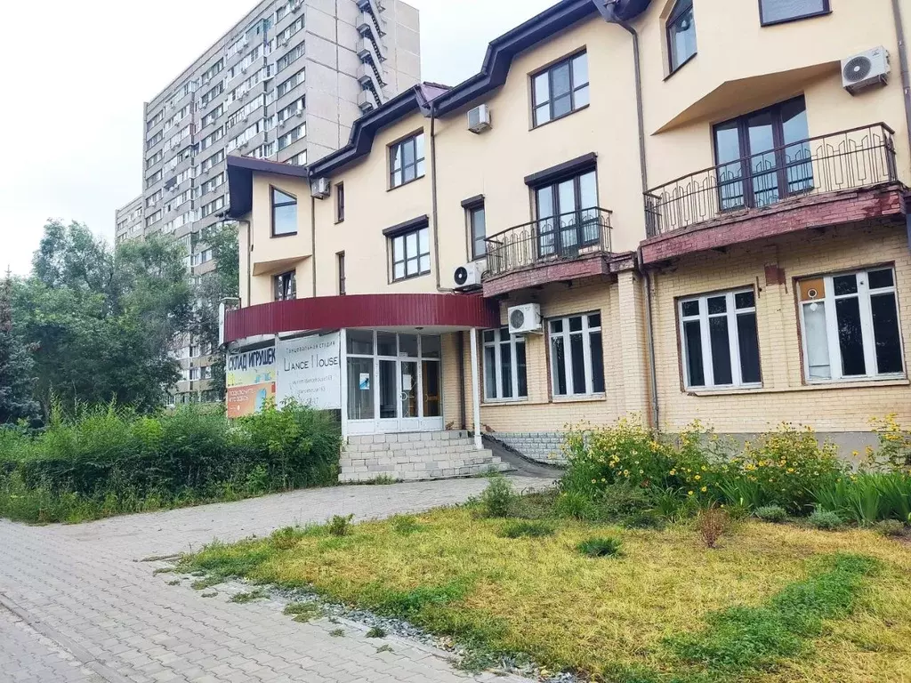 Помещение свободного назначения в Самарская область, Тольятти ул. ... - Фото 1