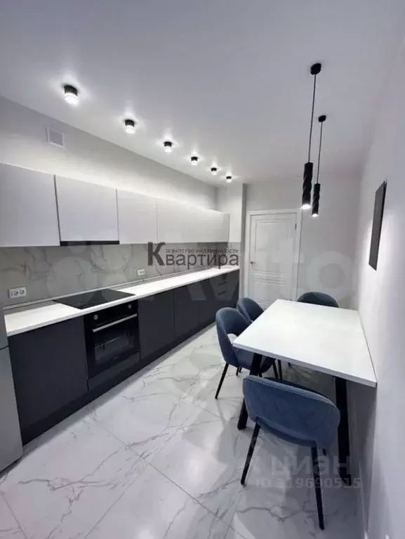 2-к кв. Смоленская область, Смоленск ул. Попова, 30 (64.2 м) - Фото 0