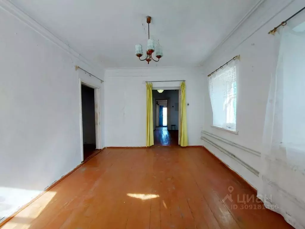 Дом в Краснодарский край, Ейский район, Александровское с/пос, с. ... - Фото 2