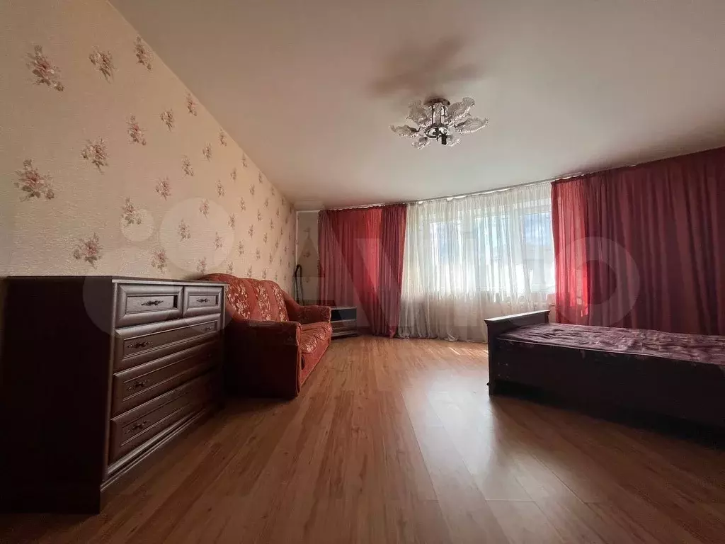 1-к. квартира, 56 м, 5/10 эт. - Фото 1
