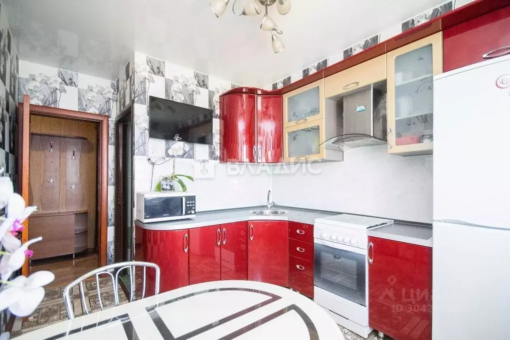 3-к кв. Саратовская область, Балаково ш. Саратовское, 69/6 (62.4 м) - Фото 0