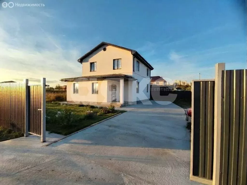 Дом в Жуковский, 1-й проезд по улице Полевая (175 м) - Фото 1