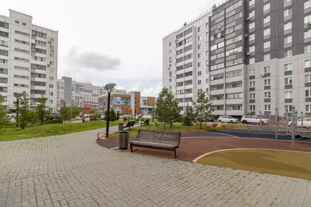 Квартира-студия: Челябинск, улица Дмитрия Неаполитанова, 24 (31.9 м) - Фото 1