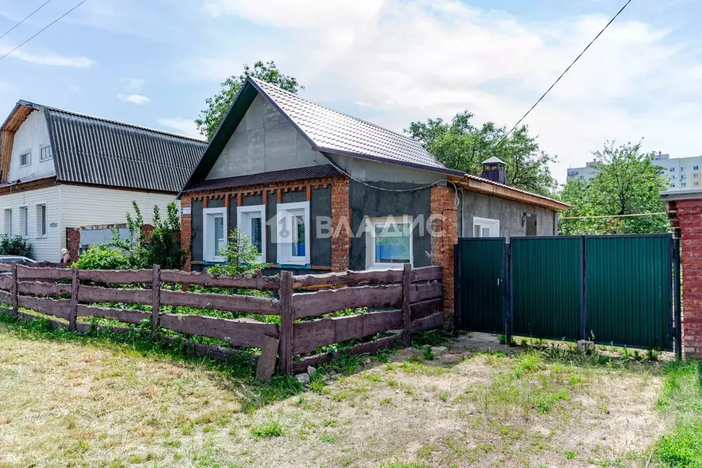 Дом в Саратовская область, Балаково ул. Крупской, 25 (59 м) - Фото 0