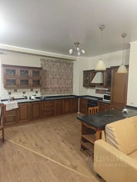 2-к кв. Челябинская область, Челябинск ул. Кирова, 23А (97.3 м) - Фото 1