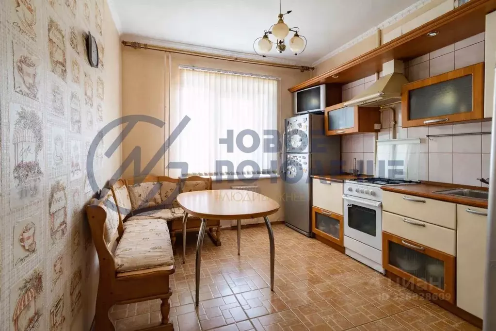 2-к кв. Омская область, Омск бул. Архитекторов, 1/3 (51.0 м) - Фото 1