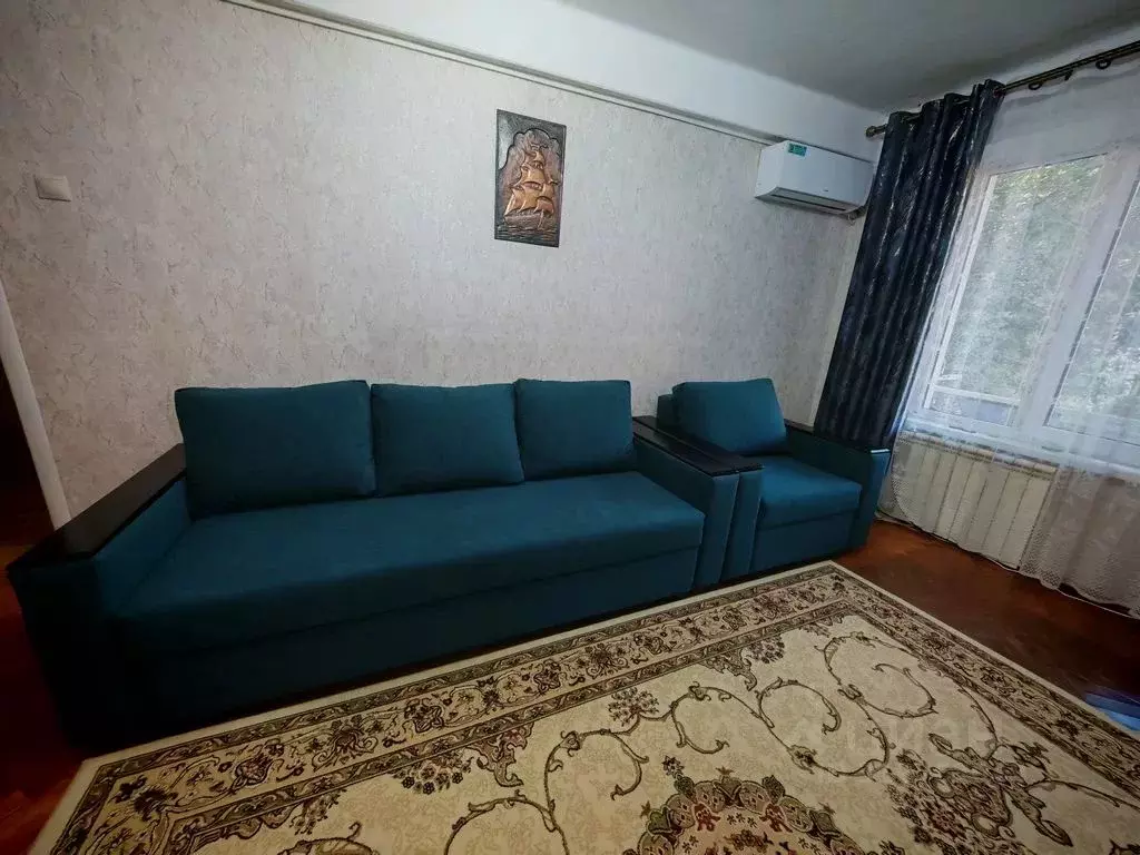 2-к кв. Дагестан, Каспийск ул. Орджоникидзе, 22 (50.0 м) - Фото 0