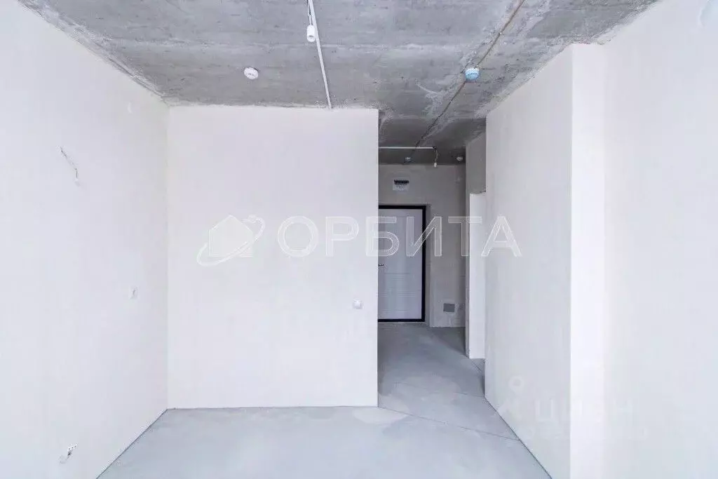 1-к кв. Тюменская область, Тюмень Новгородская ул., 22 (38.5 м) - Фото 2