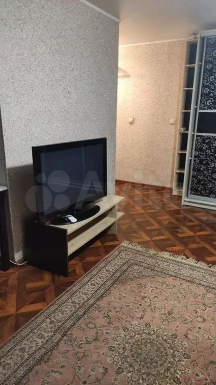 1-к. квартира, 32 м, 1/5 эт. - Фото 1