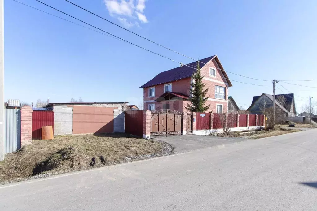 Дом в Тюменская область, Тюменский муниципальный округ, пос. ... - Фото 1