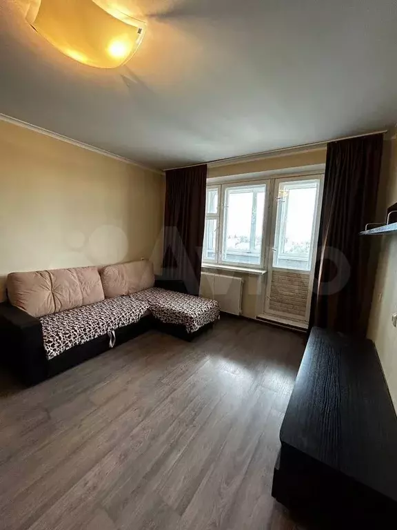 1-к. квартира, 43 м, 6/10 эт. - Фото 1