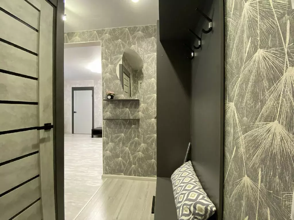 Продается 2-комнатная квартира - Фото 1