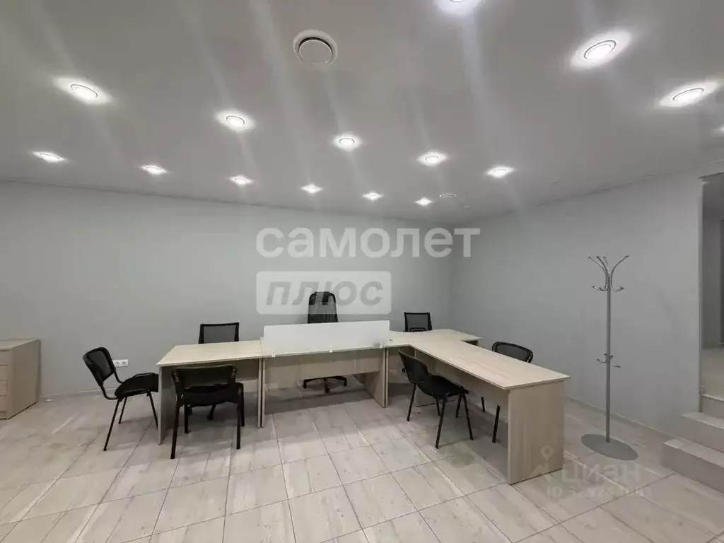 Помещение свободного назначения в Вологодская область, Вологда ул. ... - Фото 1