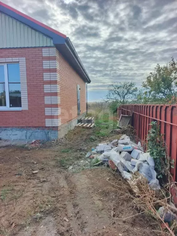 Дом в Ростовская область, Азовский район, Кагальницкое с/пос, с. ... - Фото 0