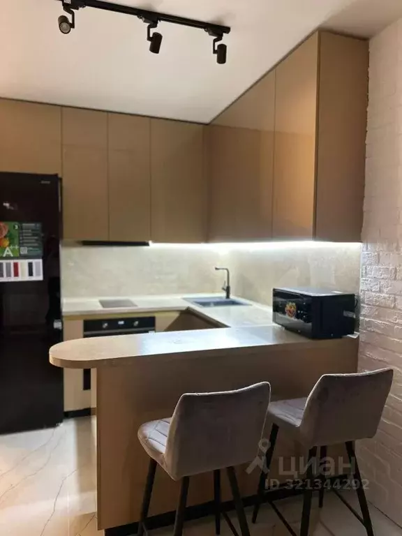 Студия Хабаровский край, Хабаровск Краснореченская ул., 223 (30.0 м) - Фото 1