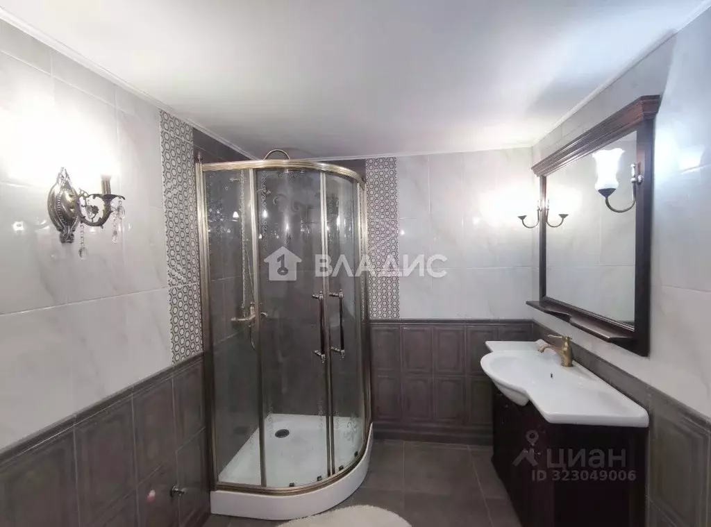 Дом в Бурятия, Улан-Удэ Солнечный мкр, ул. Рябиновая, 121 (164 м) - Фото 2