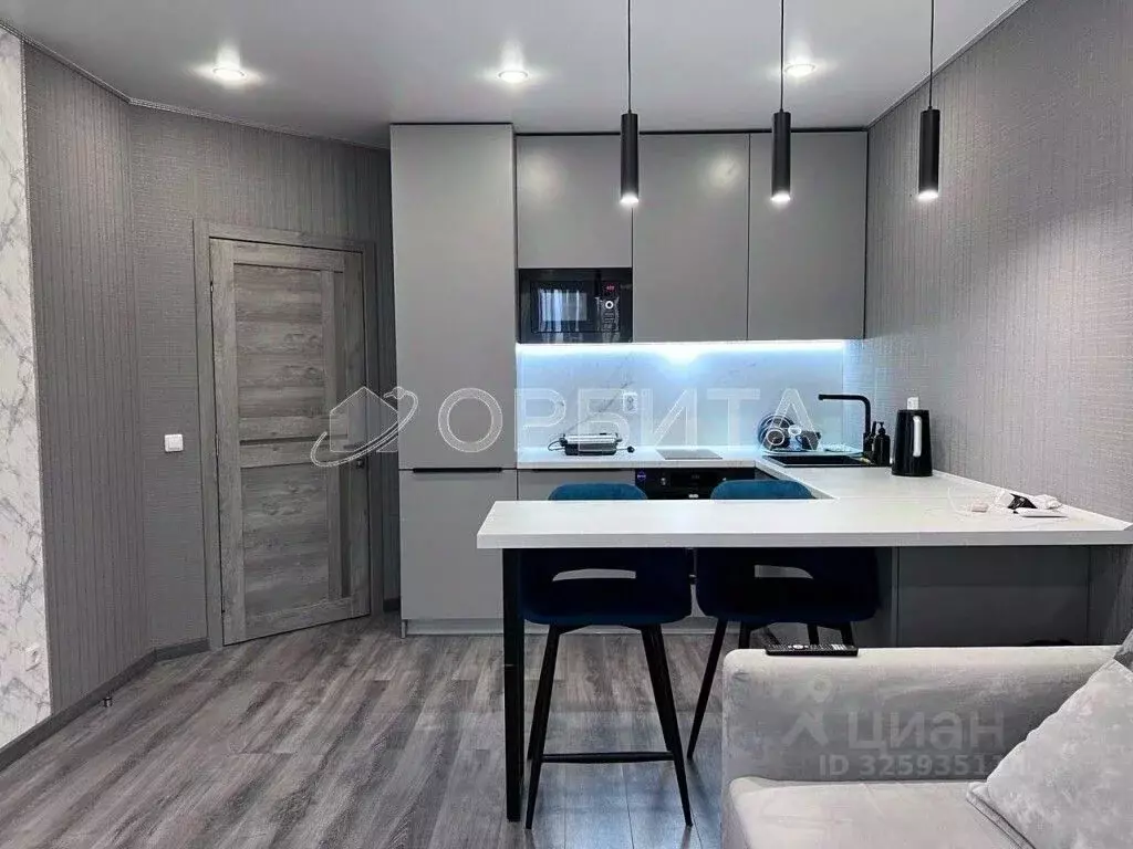 1-к кв. Тюменская область, Тюмень ул. Федюнинского, 64к1 (48.0 м) - Фото 1