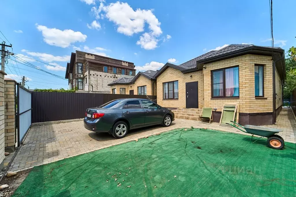 Дом в Адыгея, Тахтамукайский район, Яблоновский пгт Дорожная ул. (114 ... - Фото 2