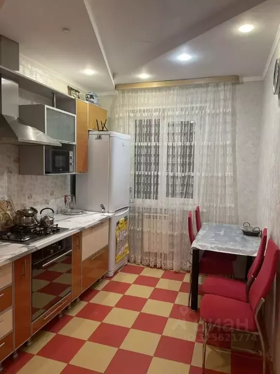 3-к кв. Астраханская область, Астрахань ул. Куликова, 75 (75.0 м) - Фото 1