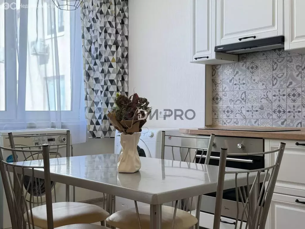 2-комнатная квартира: Саратов, улица имени И.В. Мичурина, 18/68 (52.7 ... - Фото 2